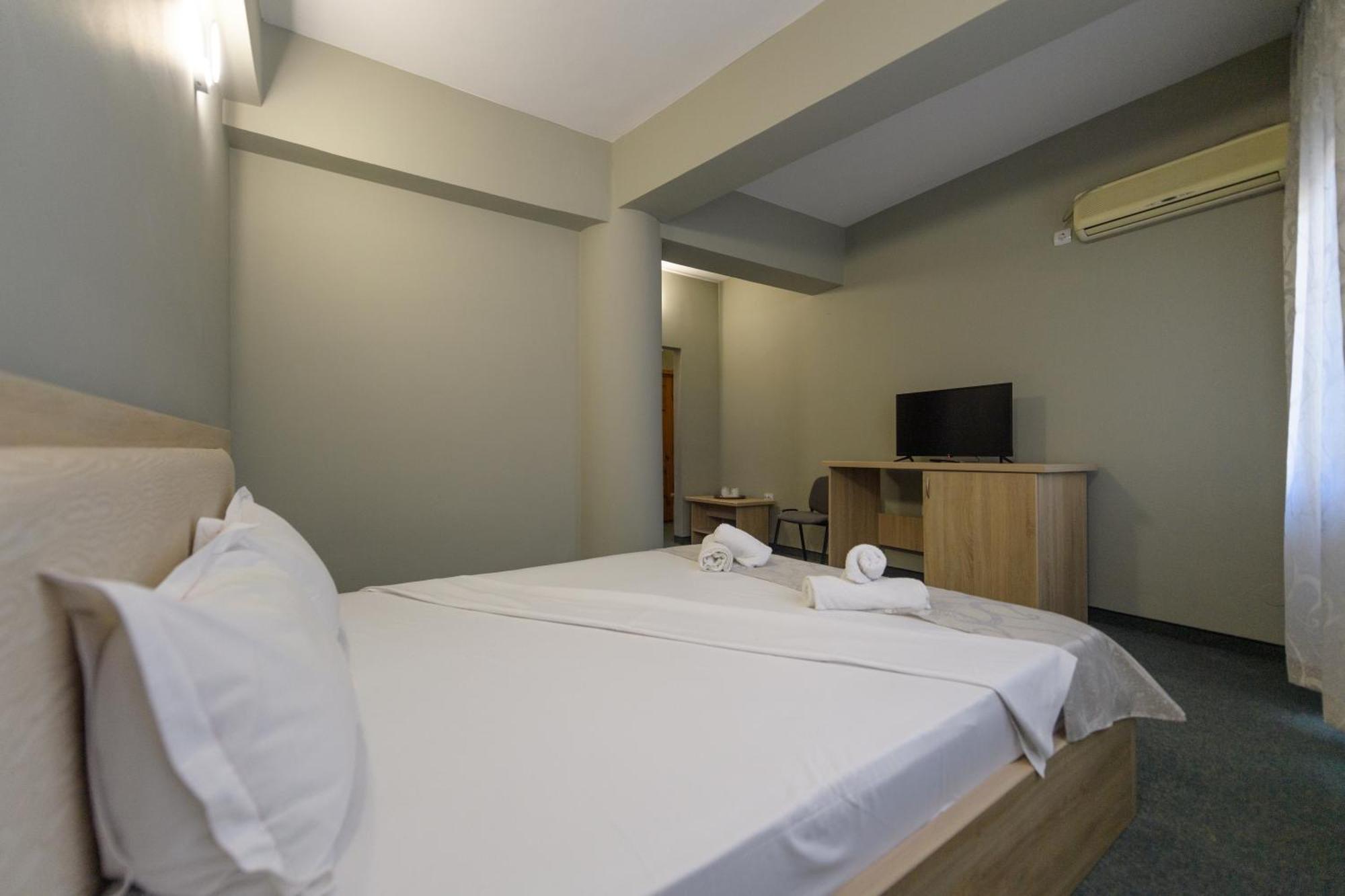 Hotel Cora Constanţa Exteriör bild